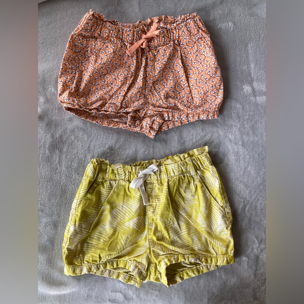 Set of 2 shorts from Gap 4t